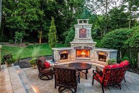 The Best Outdoor Fireplace Ideas For Contemporary Homes